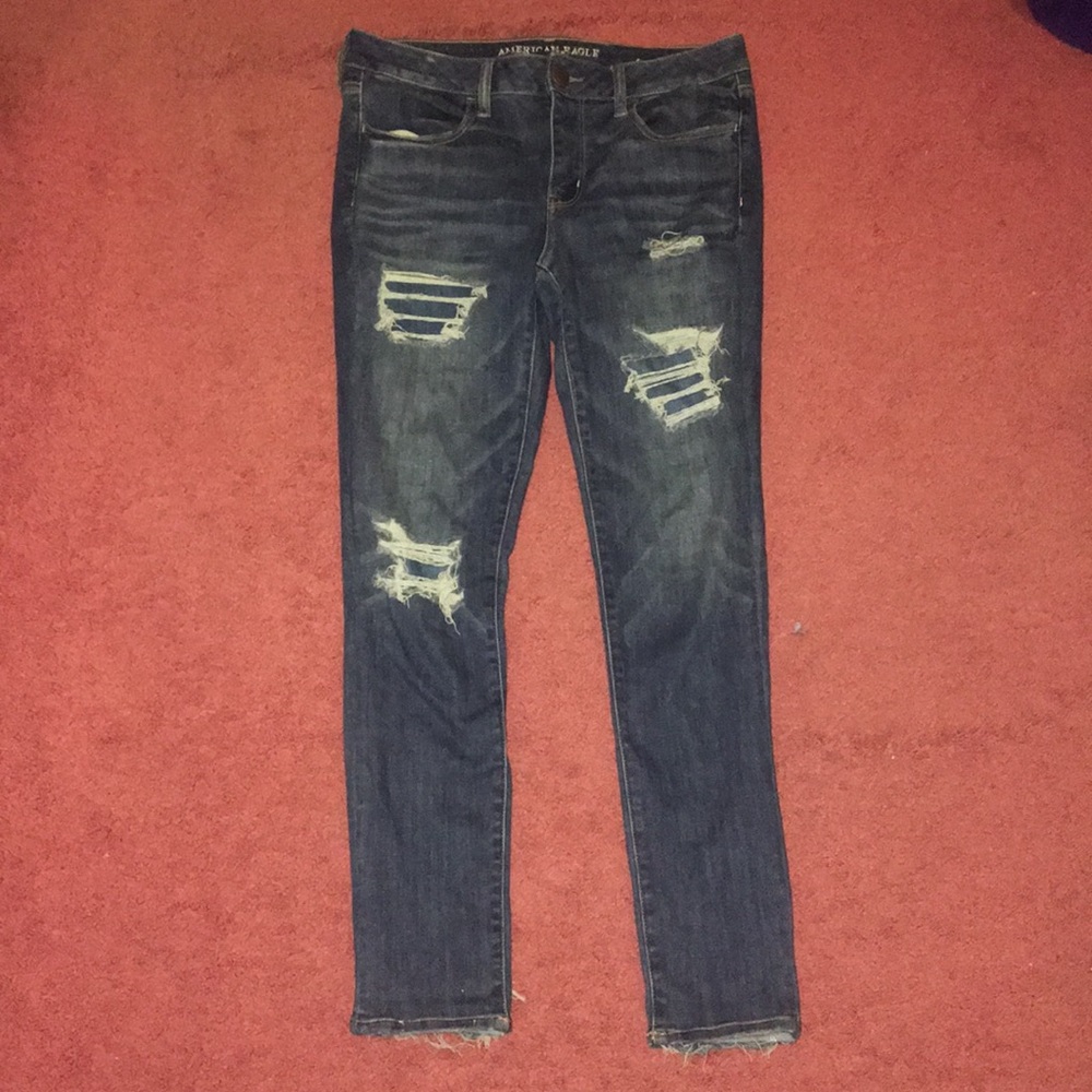 American Eagle Outfitters ripped jeans